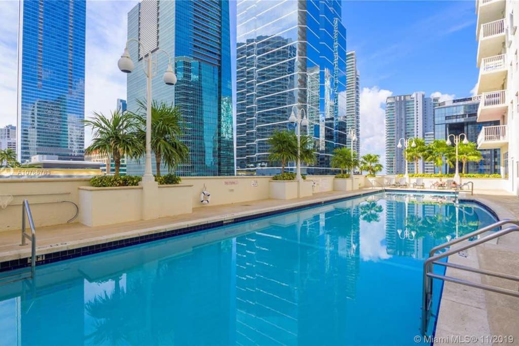 Luxury Penthouse Brickell 3 Bedrooms Free Parking マイアミ エクステリア 写真