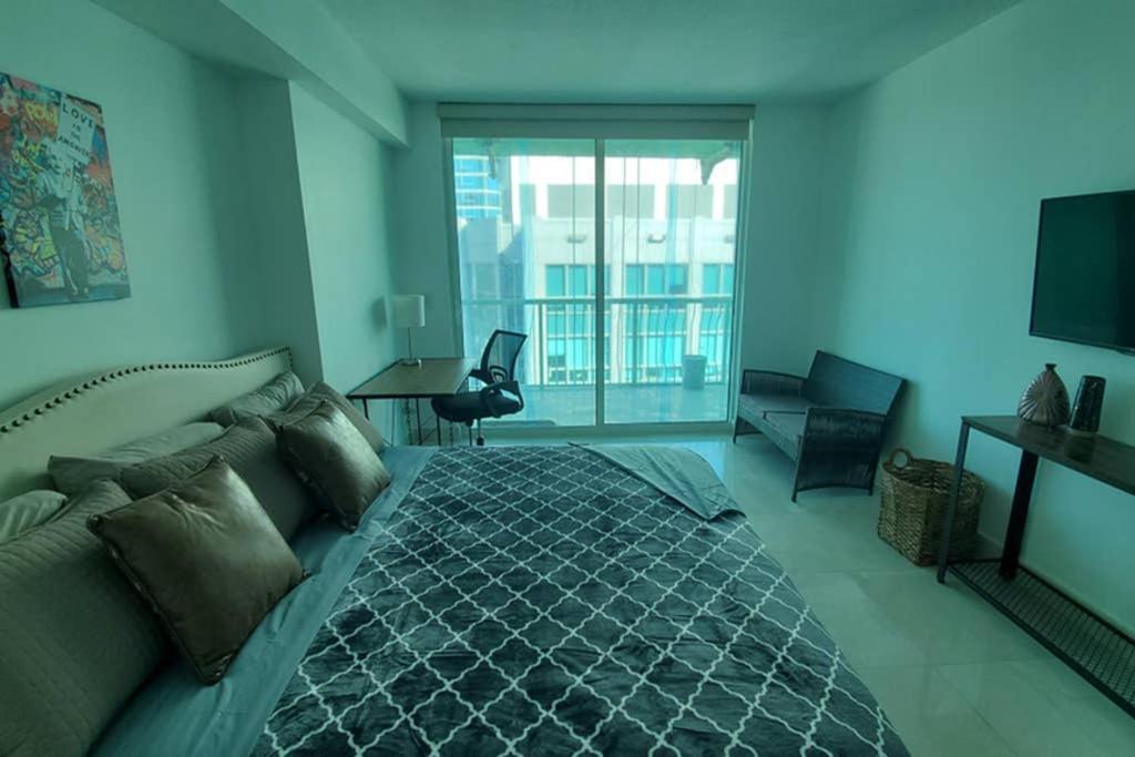 Luxury Penthouse Brickell 3 Bedrooms Free Parking マイアミ エクステリア 写真